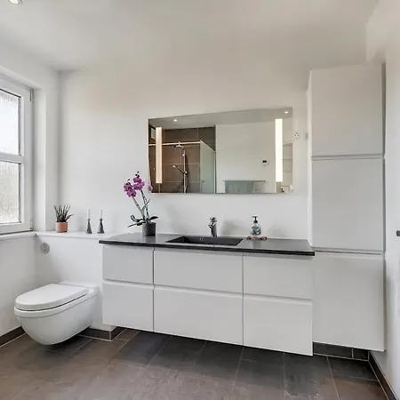 Сasa de vacaciones A House Close To Lego House